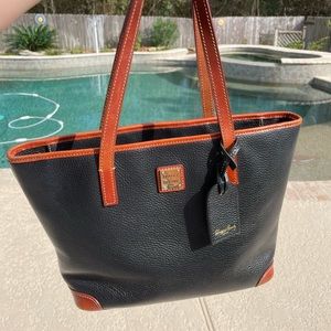 Black and brown leather Dooney and Bourke purse